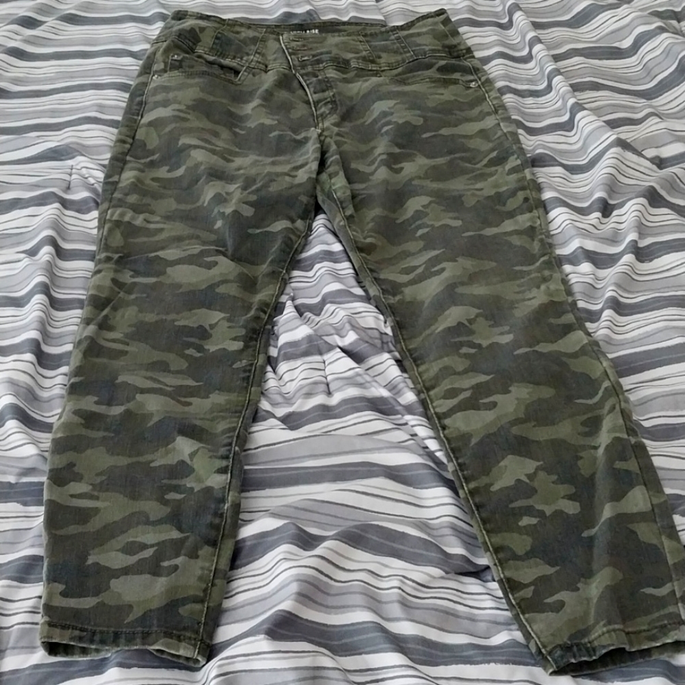 NOBO camouflage jeans Size15